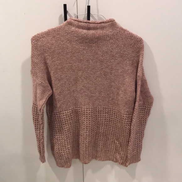 American Eagle Sweater - Picture 2 of 3